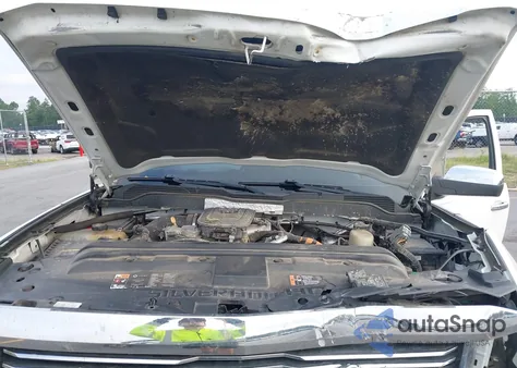 2015 Chevrolet Silverado 2500Hd High Country из США, поврежденный, VIN 1GC1KXE83FF681914